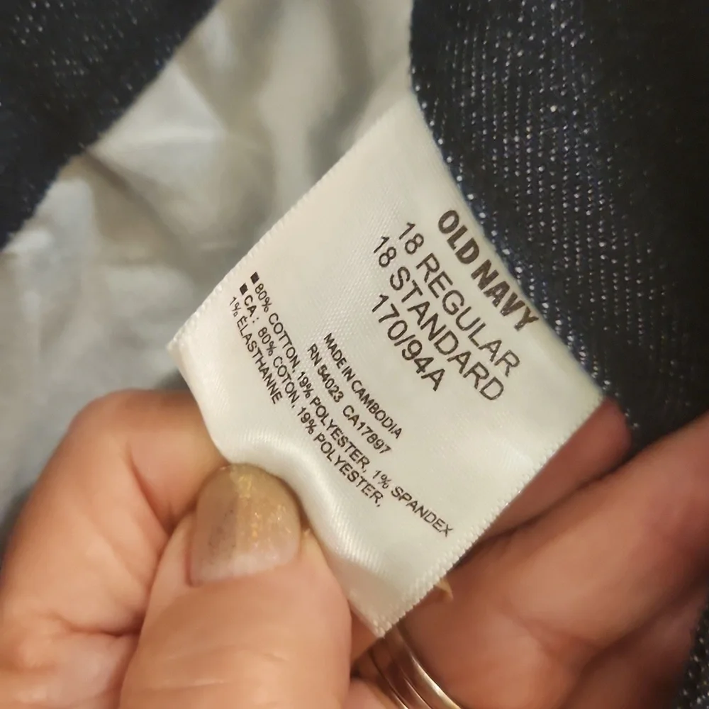 🌟 Old Navy Denim Midi Pencil  Skirt - Picture 6 of 6